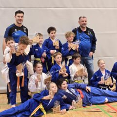 Acht 1. Plätze, vier 2. Plätze und einen 3. Platz für Kirchham beim Nikolausturnier für U8 – U12 in Kirchdorf.